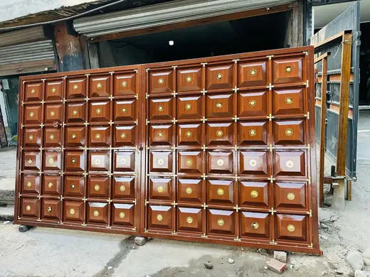 Wood-finish main gate